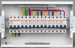 時代在前進,風機消防配電箱緊跟其上